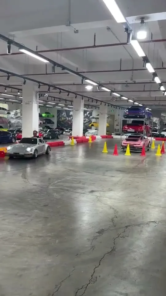 Mini sports car replica go kart in action, performance clip 04